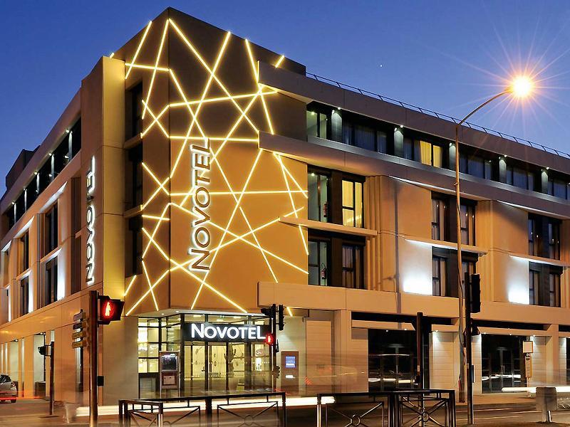 Novotel Centre Hotel 4*