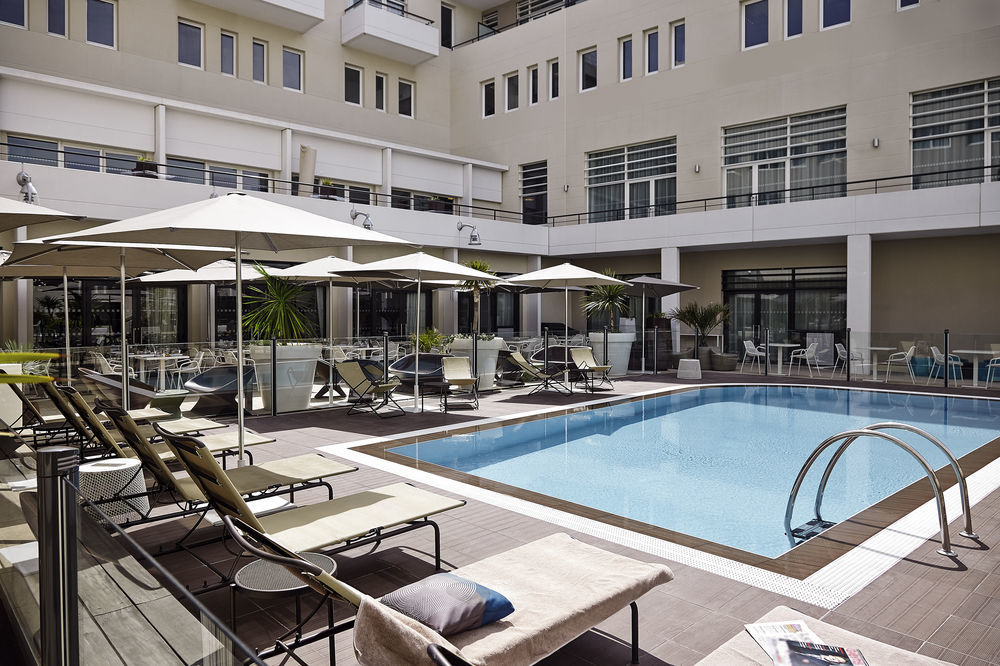 Novotel Centre Hotel 4*